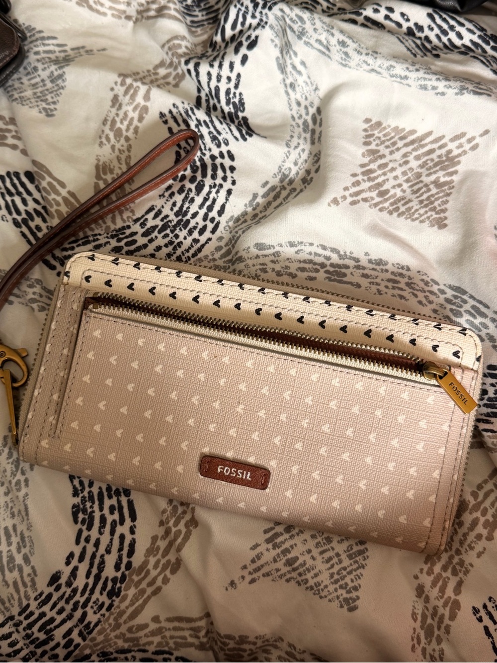 Fossil Blush and Cream Wristlet Wallet